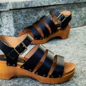 qupid platform sandals